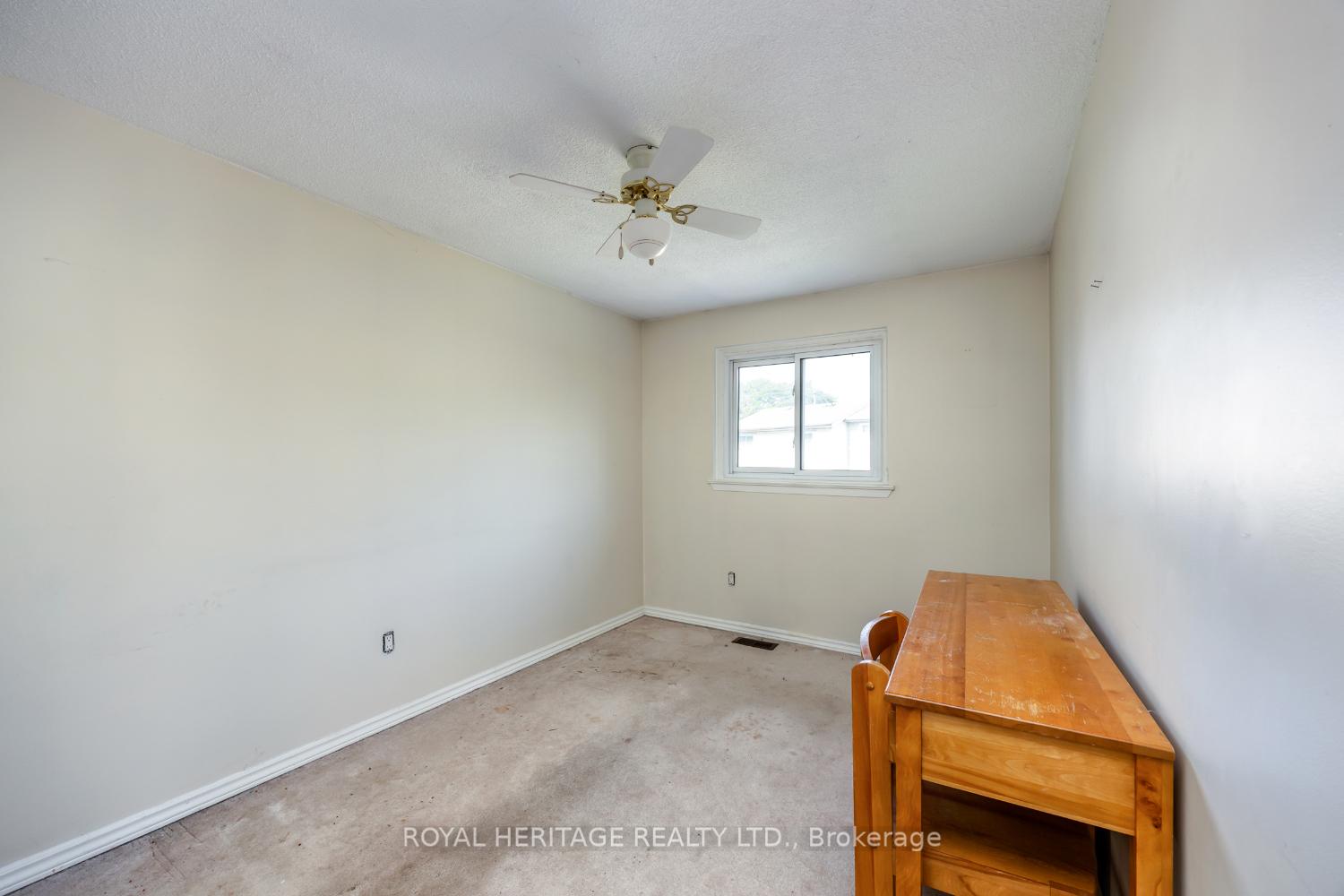 Photo 15 of 832 Gentry Crescent, Oshawa, Eastdale — HOMEH