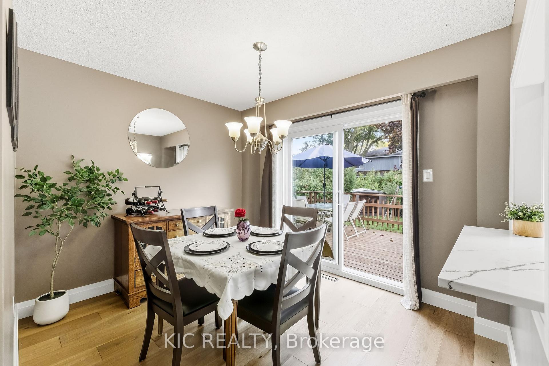 Photo 12 of 1795 Listowell Crescent, Pickering, Liverpool — HOMEH