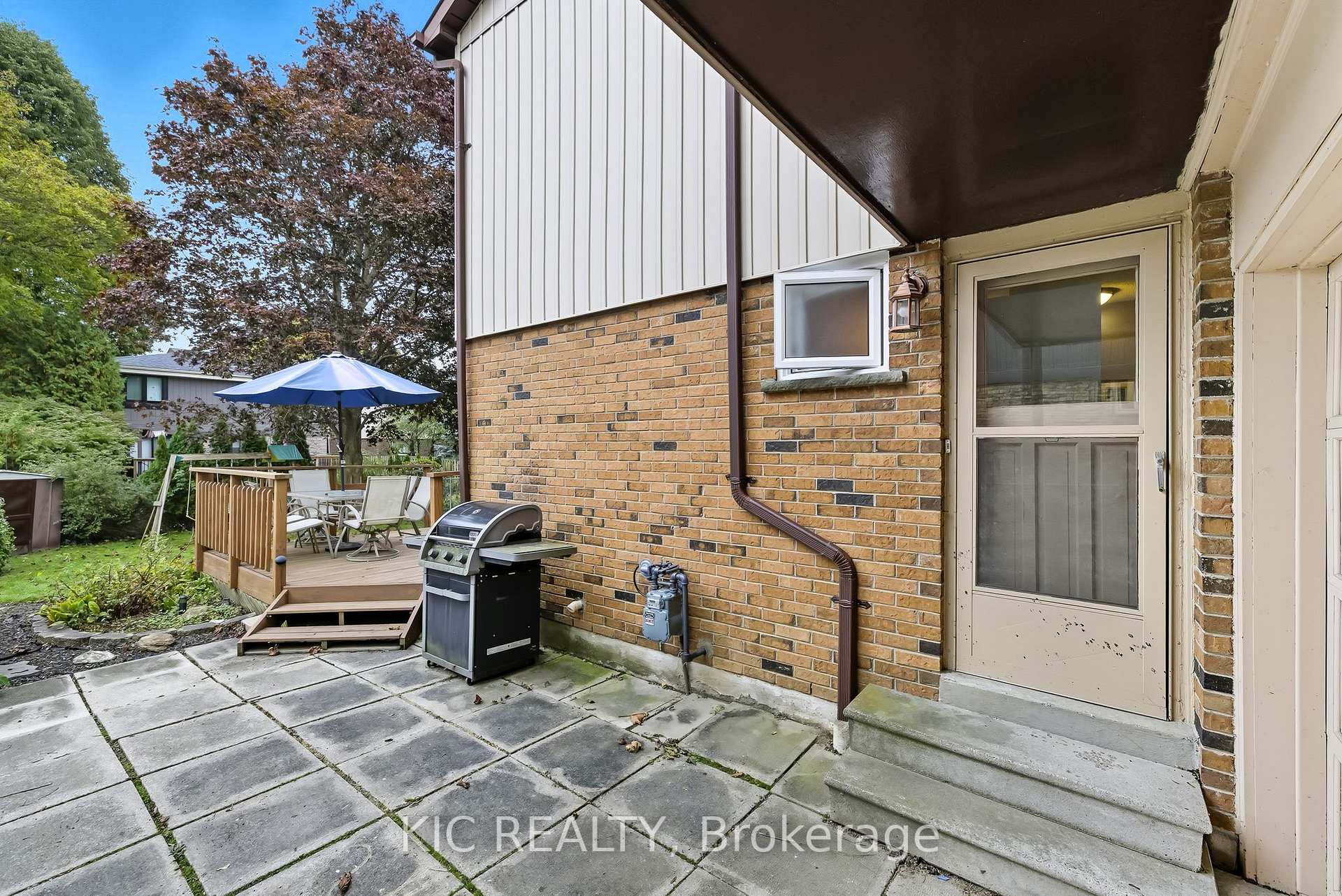 Photo 37 of 1795 Listowell Crescent, Pickering, Liverpool — HOMEH