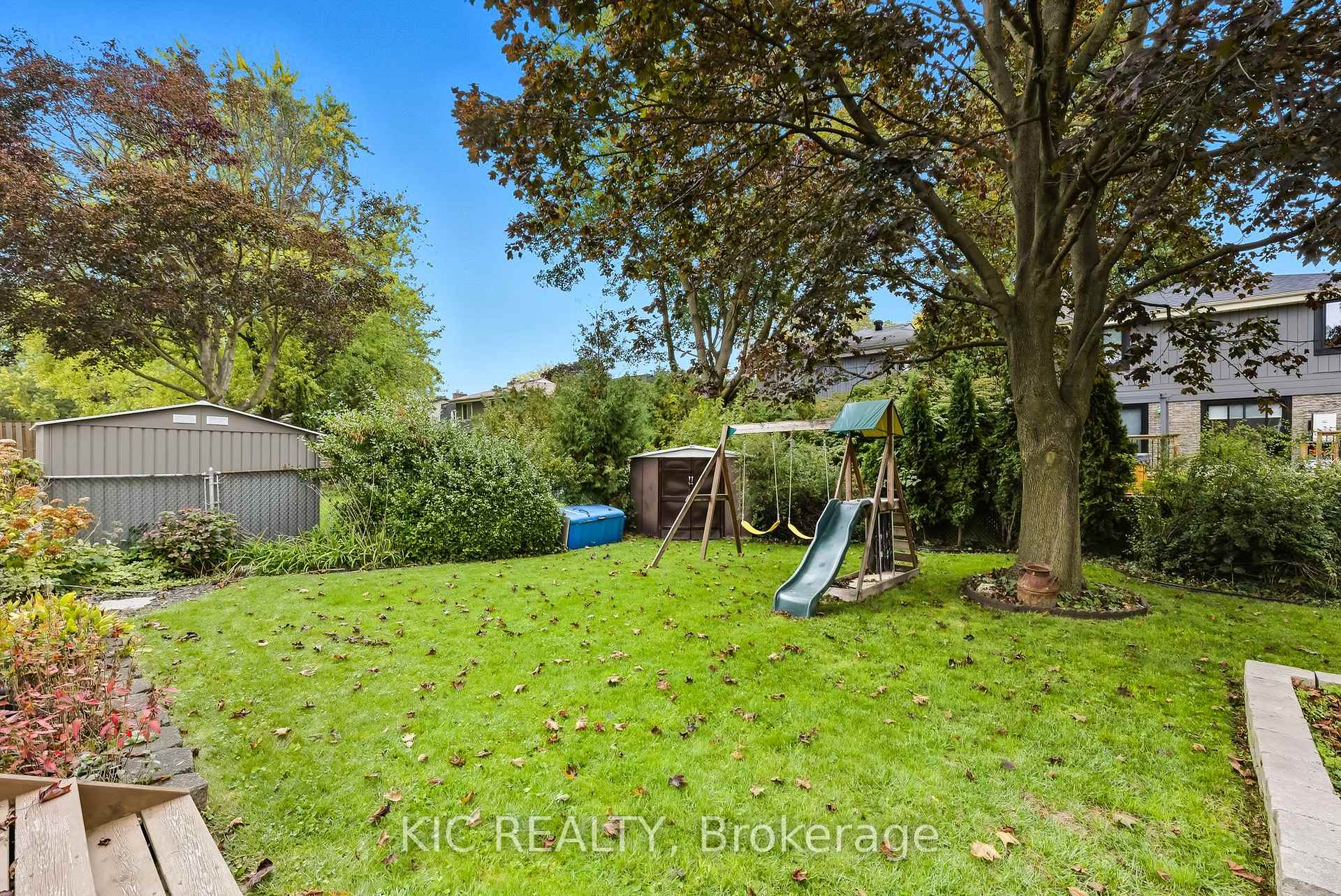 Photo 44 of 1795 Listowell Crescent, Pickering, Liverpool — HOMEH