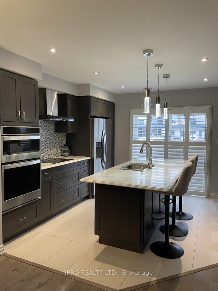 Photo 4 of 1142 Duignan Crescent, Milton, Ford — HOMEH