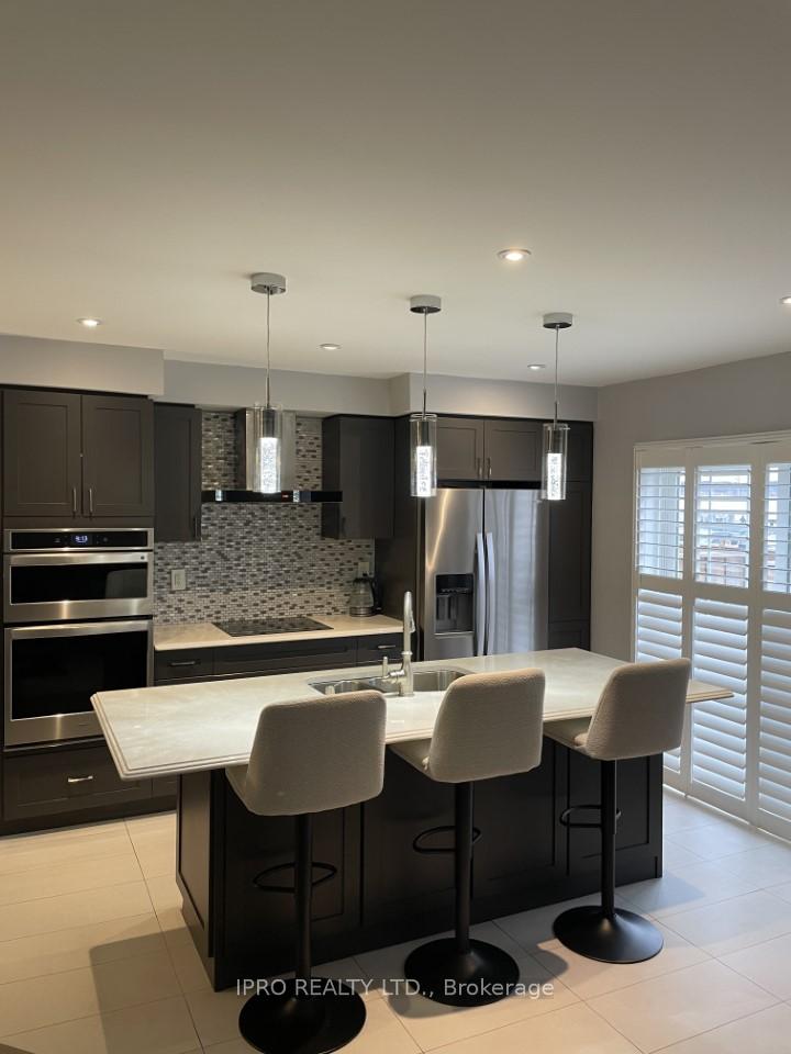 Photo 5 of 1142 Duignan Crescent, Milton, Ford — HOMEH
