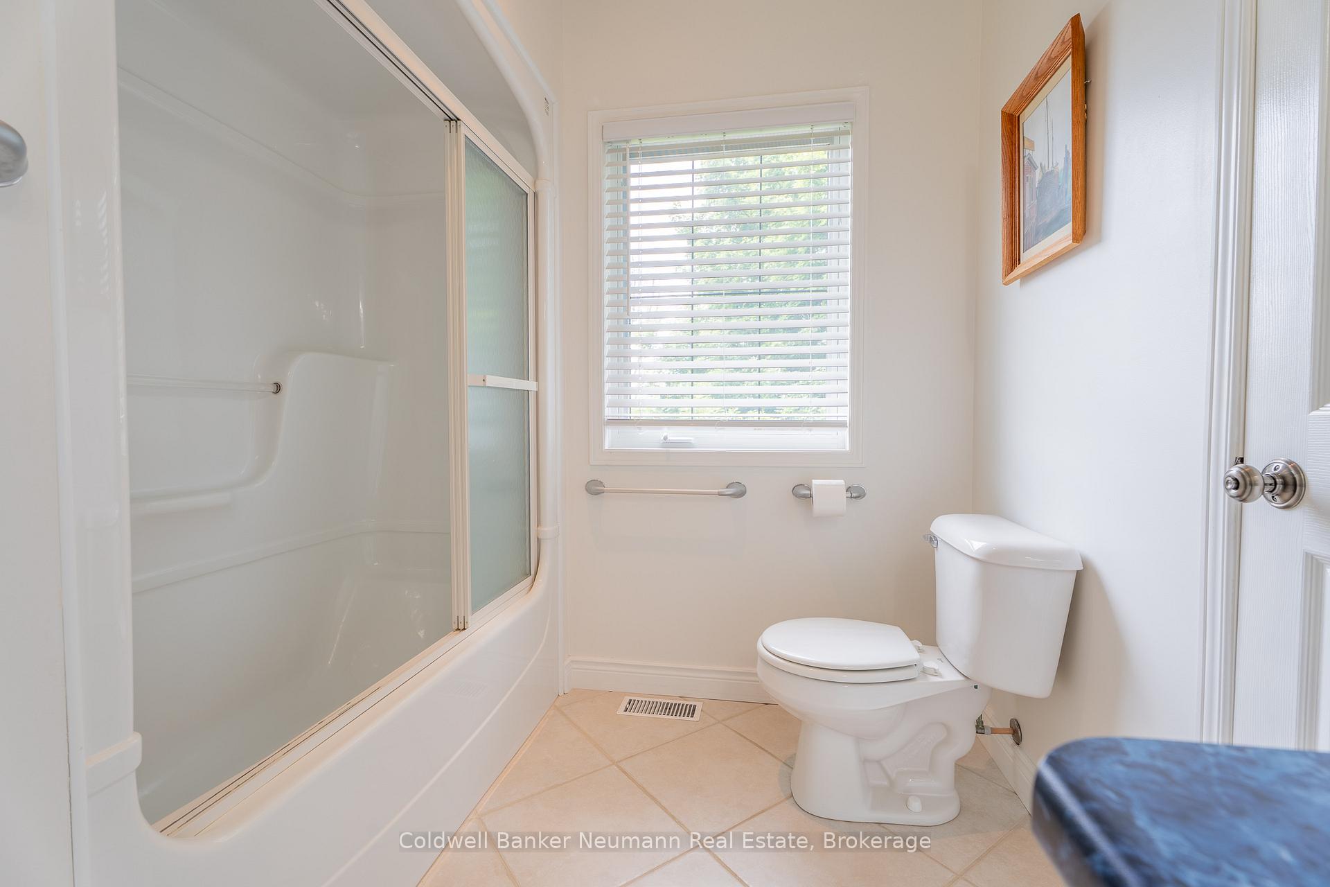 Photo 28 of 7677 Maltby Road E, Puslinch, Aberfoyle — HOMEH