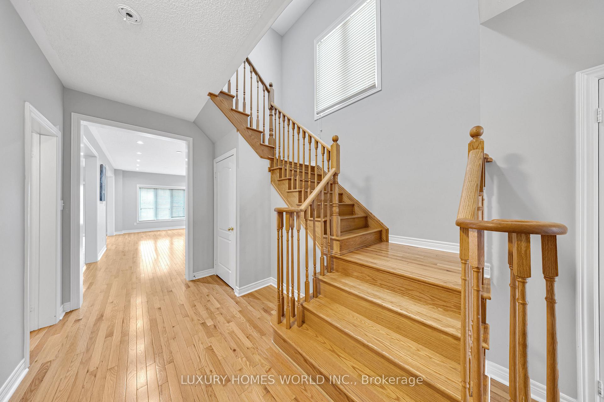 Photo 5 of 1583 Dusty Drive, Pickering, Duffin Heights — HOMEH