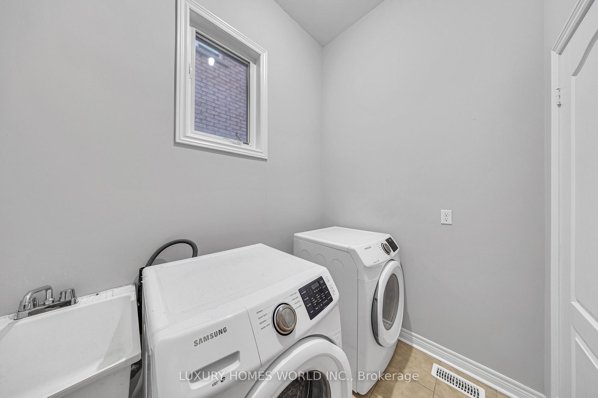 Photo 6 of 1583 Dusty Drive, Pickering, Duffin Heights — HOMEH