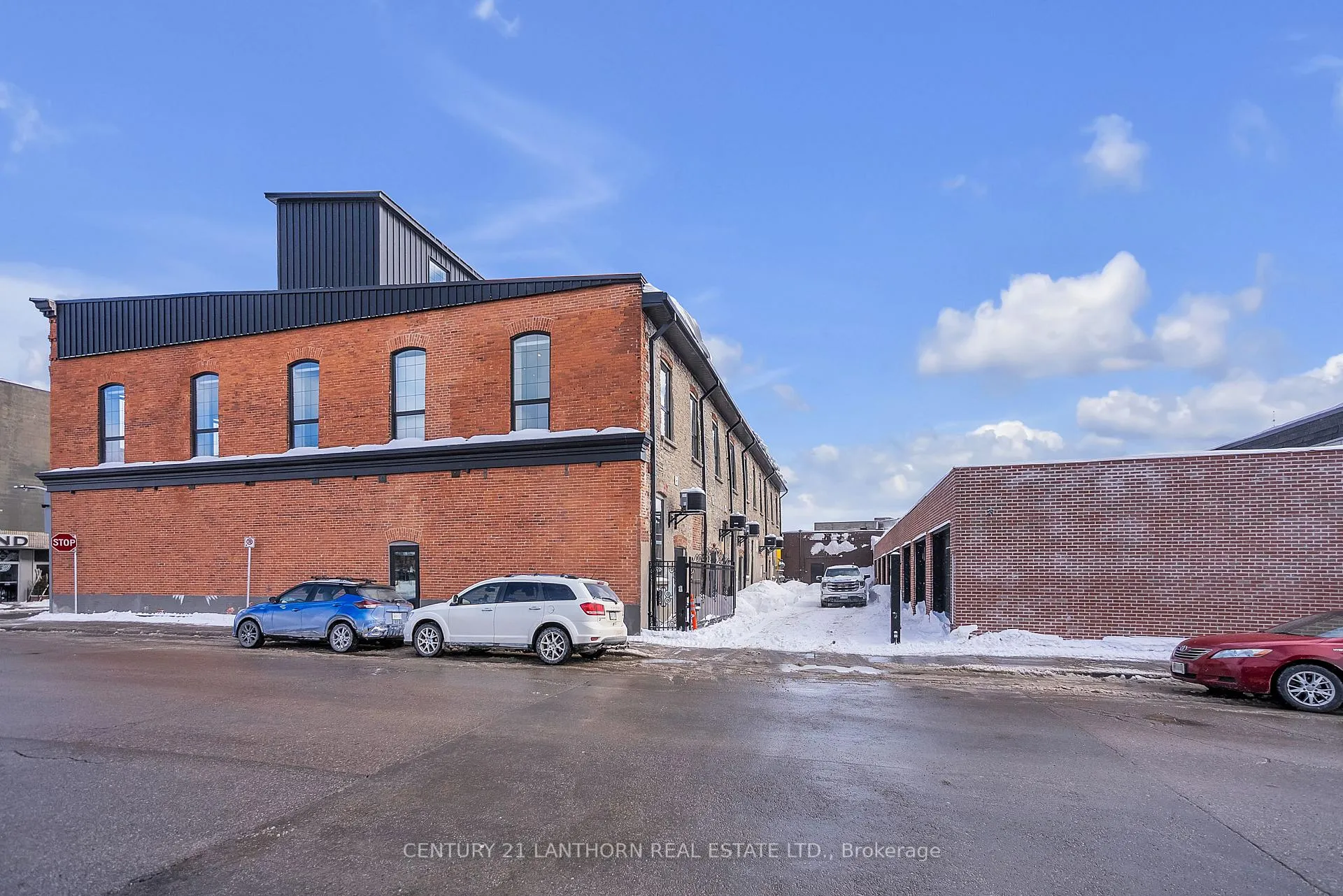 Photo 7 of Unit Unit # 5, 38 Front Street, Quinte West, Trenton Ward — HOMEH