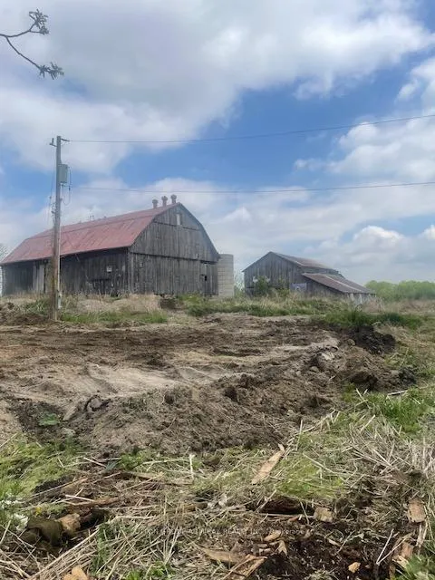 Photo 5 of 2825 York Durham Line, Pickering, Rural Pickering — HOMEH