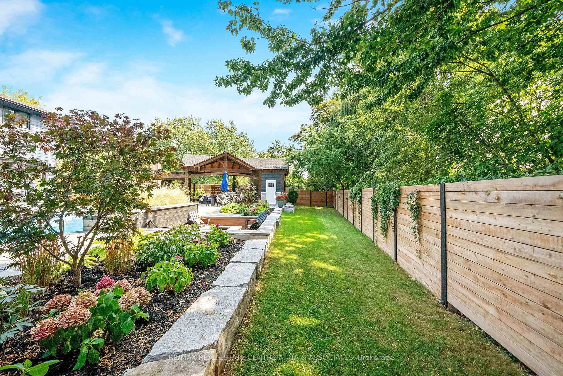 Photo 37 of 714 Robertson Crescent, Milton, Timberlea — HOMEH