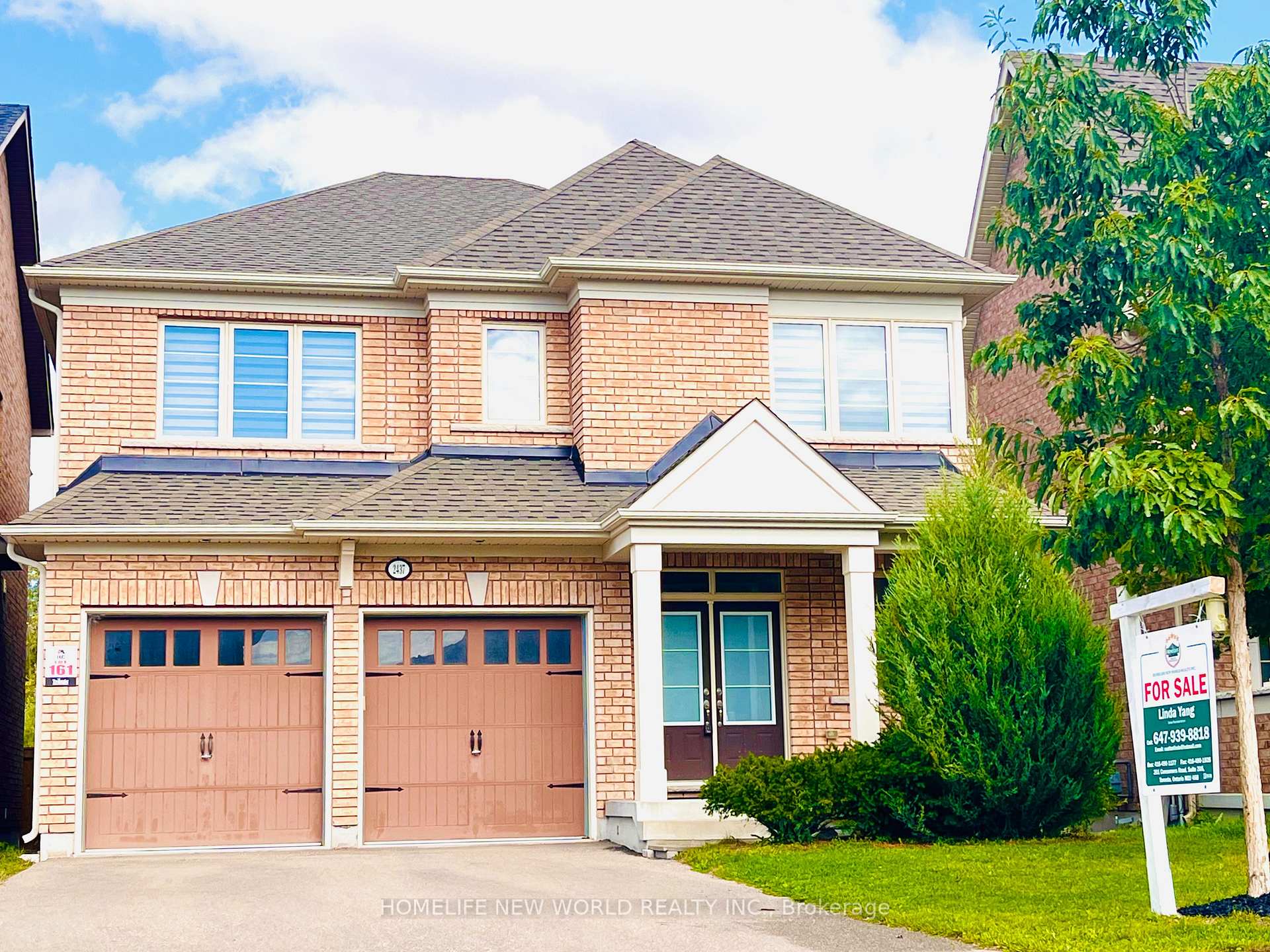 Photo 2 of 2437 Equestrian Crescent, Oshawa, Windfields — HOMEH
