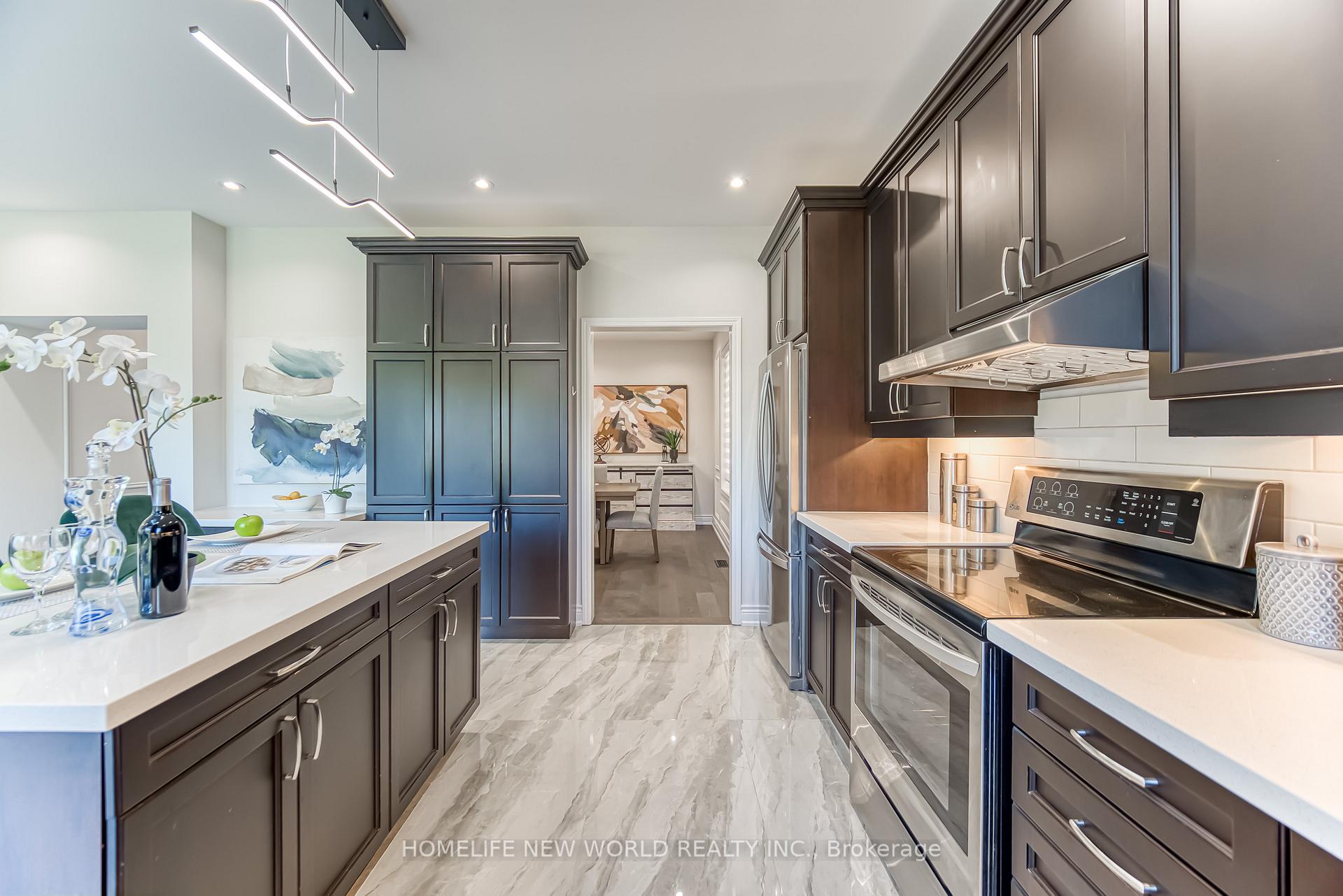 Photo 20 of 2437 Equestrian Crescent, Oshawa, Windfields — HOMEH
