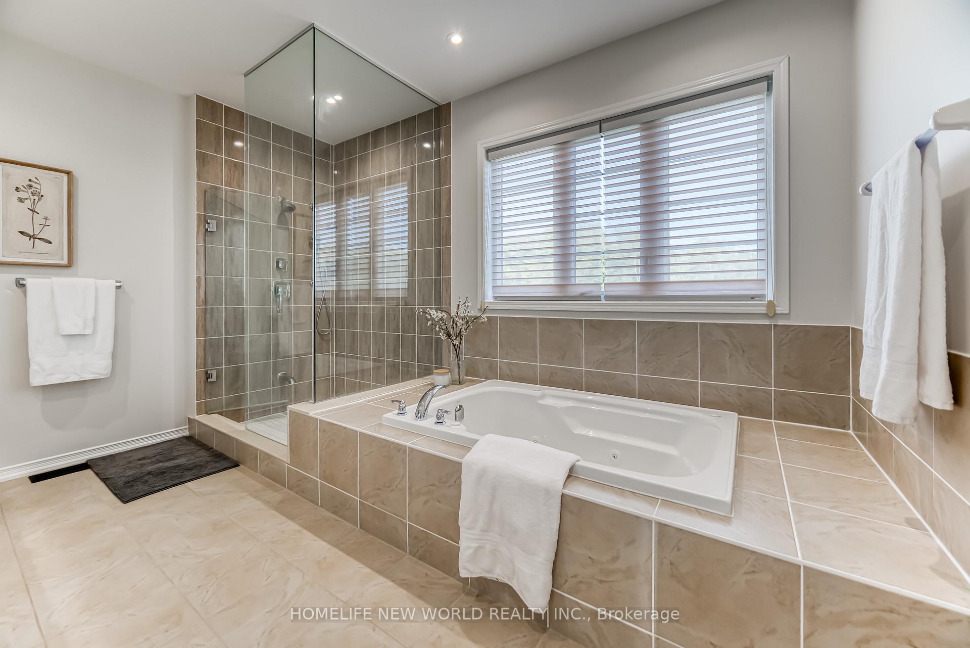 Photo 35 of 2437 Equestrian Crescent, Oshawa, Windfields — HOMEH
