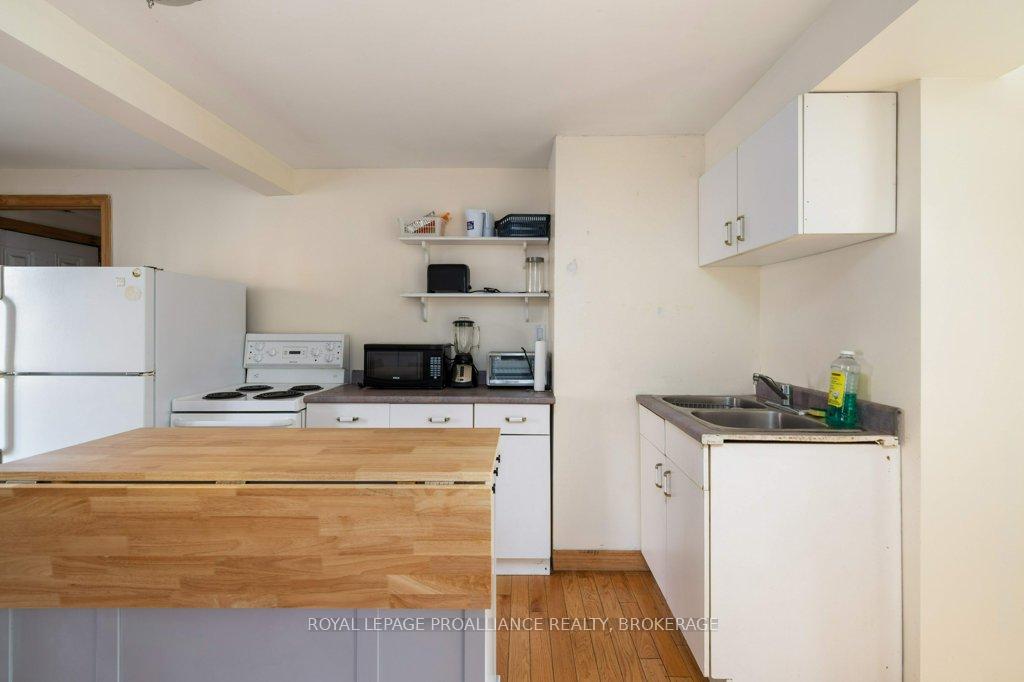 Photo 16 of 163 Bagot Street, Kingston, Central City East — HOMEH