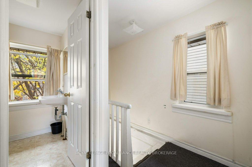 Photo 20 of 163 Bagot Street, Kingston, Central City East — HOMEH