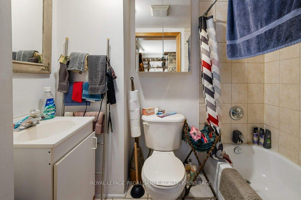 Photo 34 of 163 Bagot Street, Kingston, Central City East — HOMEH