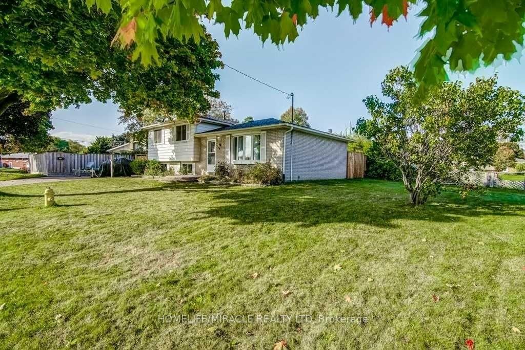 Photo 3 of 455 Dianne Drive, Oshawa, Donevan — HOMEH