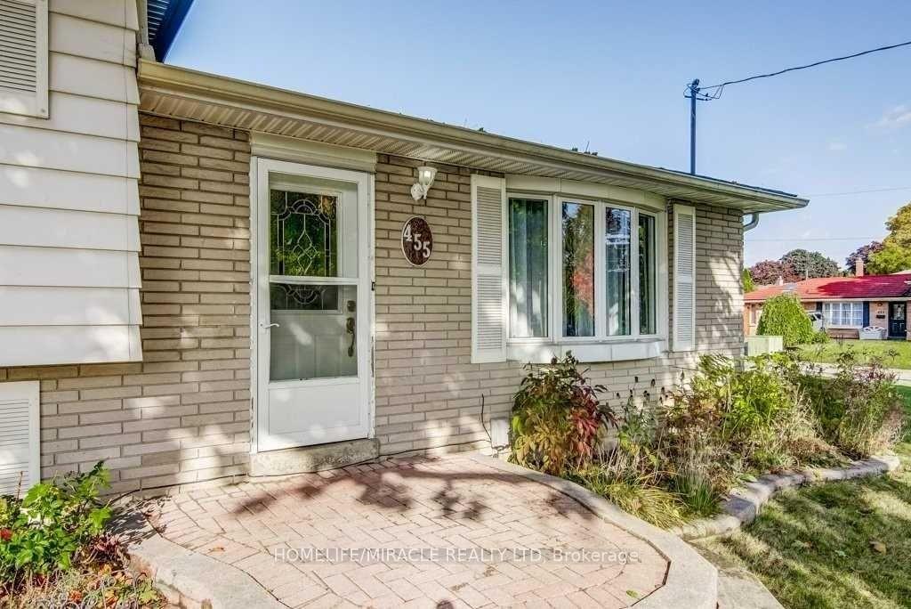 Photo 4 of 455 Dianne Drive, Oshawa, Donevan — HOMEH