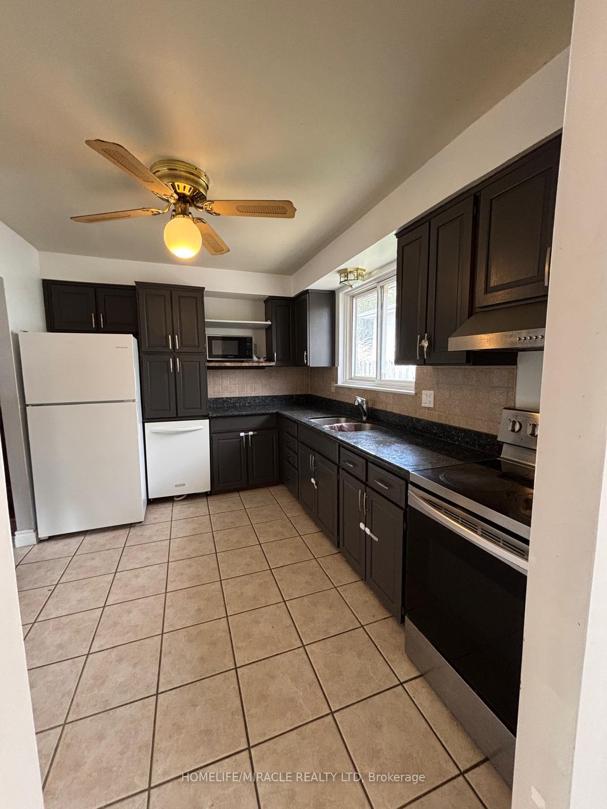 Photo 25 of 455 Dianne Drive, Oshawa, Donevan — HOMEH