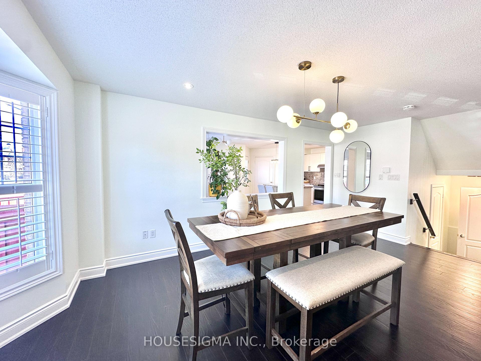 Photo 5 of 226 Dalgleish Gardens, Milton, Scott — HOMEH