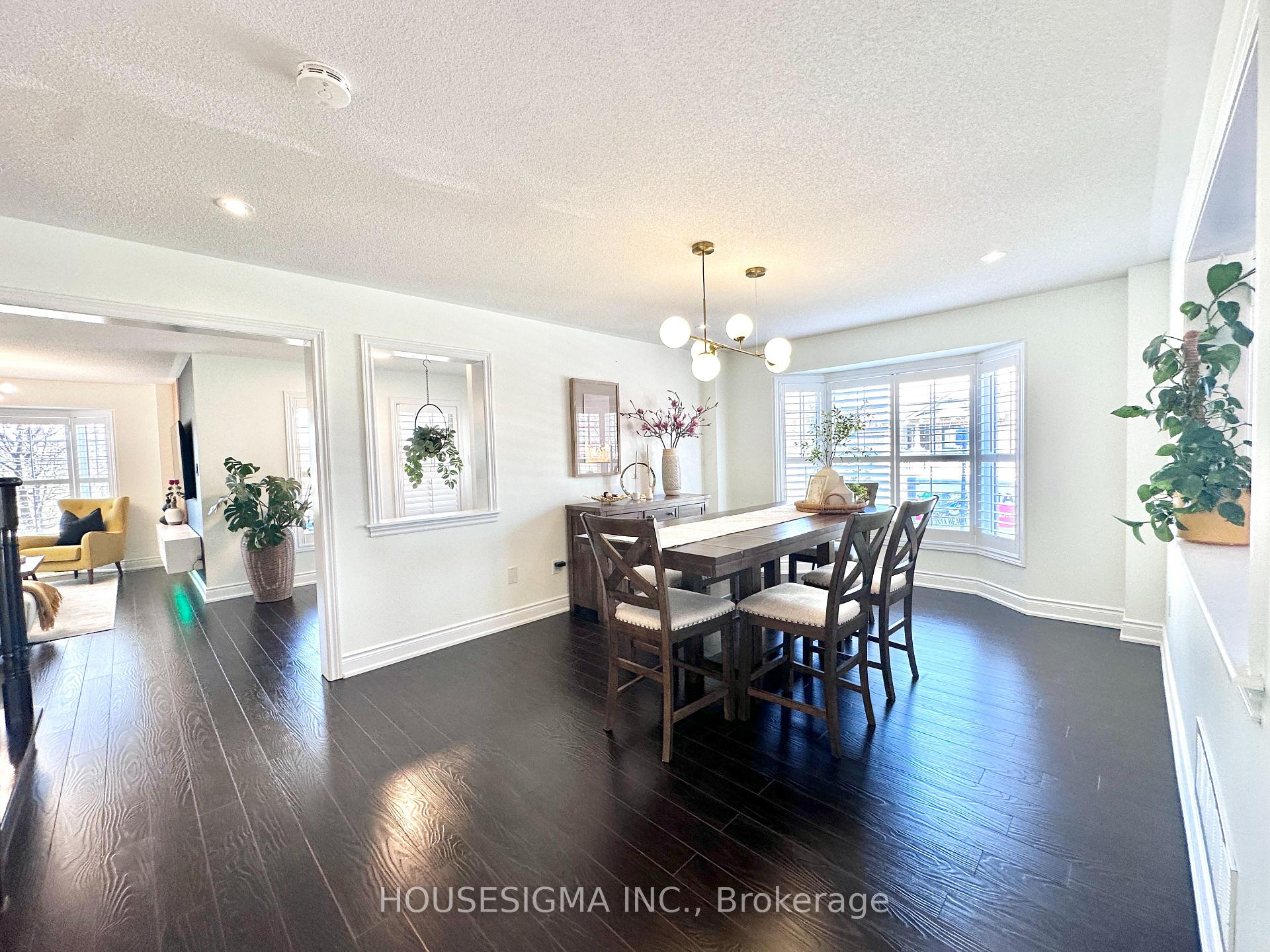 Photo 6 of 226 Dalgleish Gardens, Milton, Scott — HOMEH