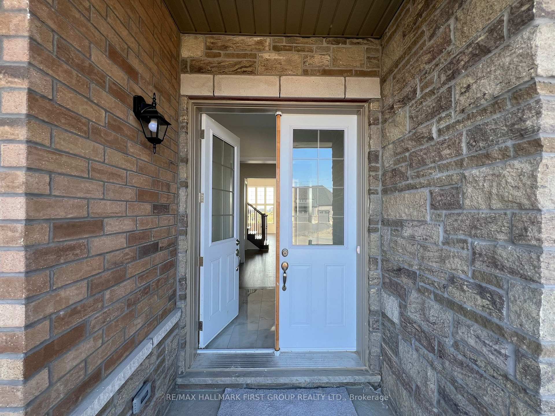 Photo 2 of 12 Blue Heron Drive, Quinte West, Sidney Ward — HOMEH