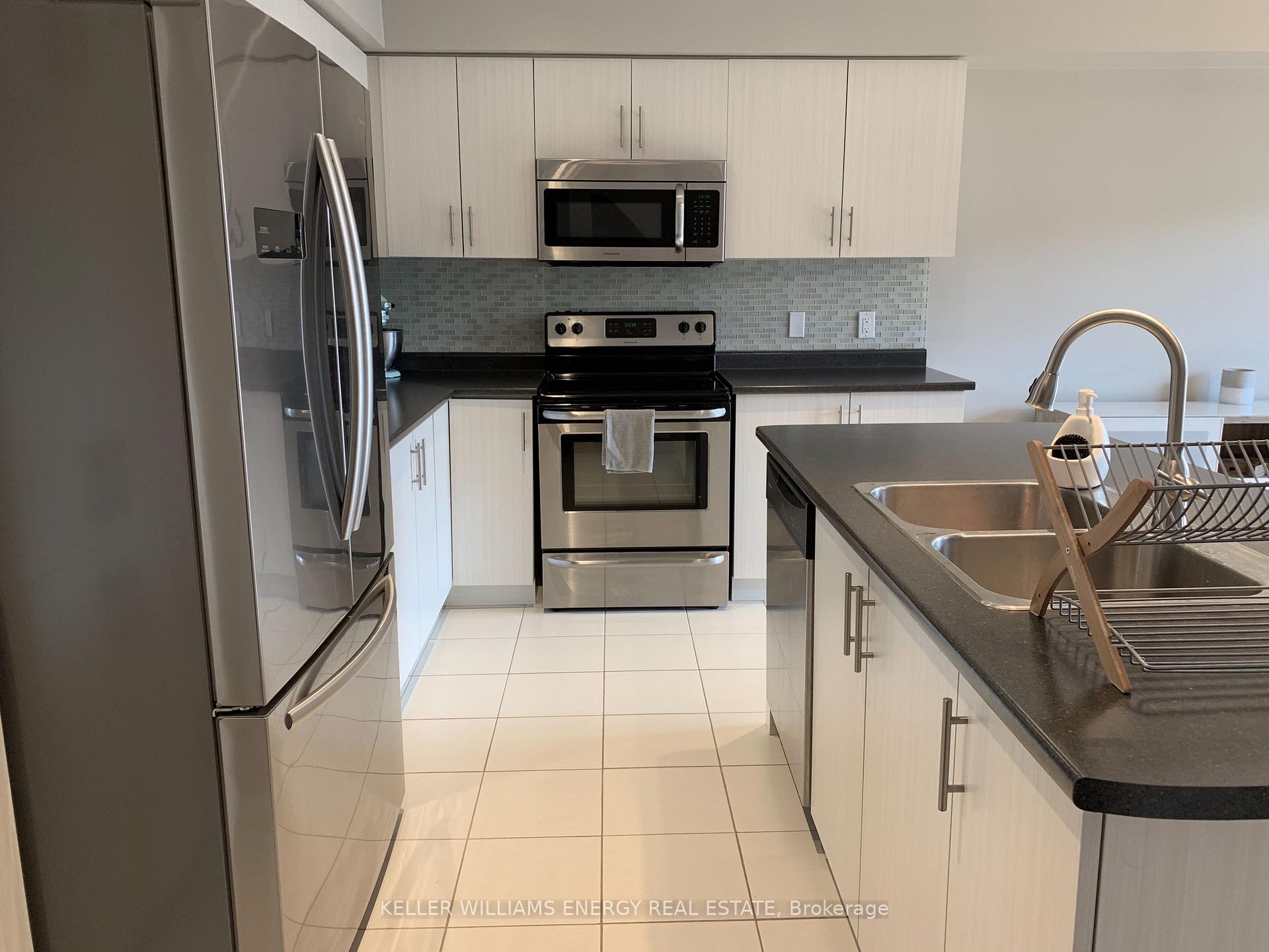 Photo 4 of 78 Nearco Crescent, Oshawa, Windfields — HOMEH