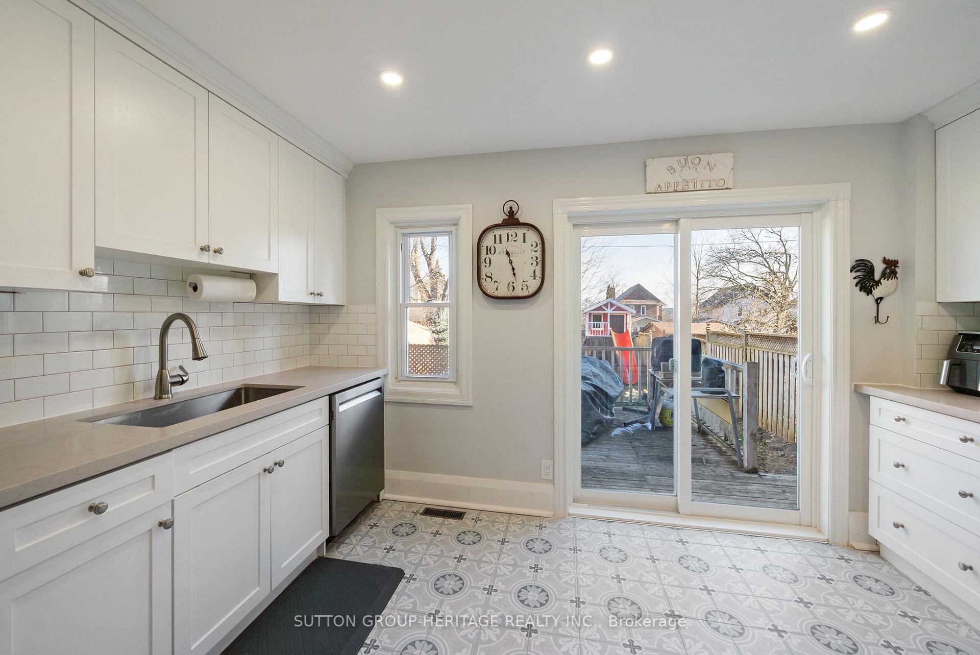 Photo 11 of 637 Masson Street, Oshawa, O'Neill — HOMEH