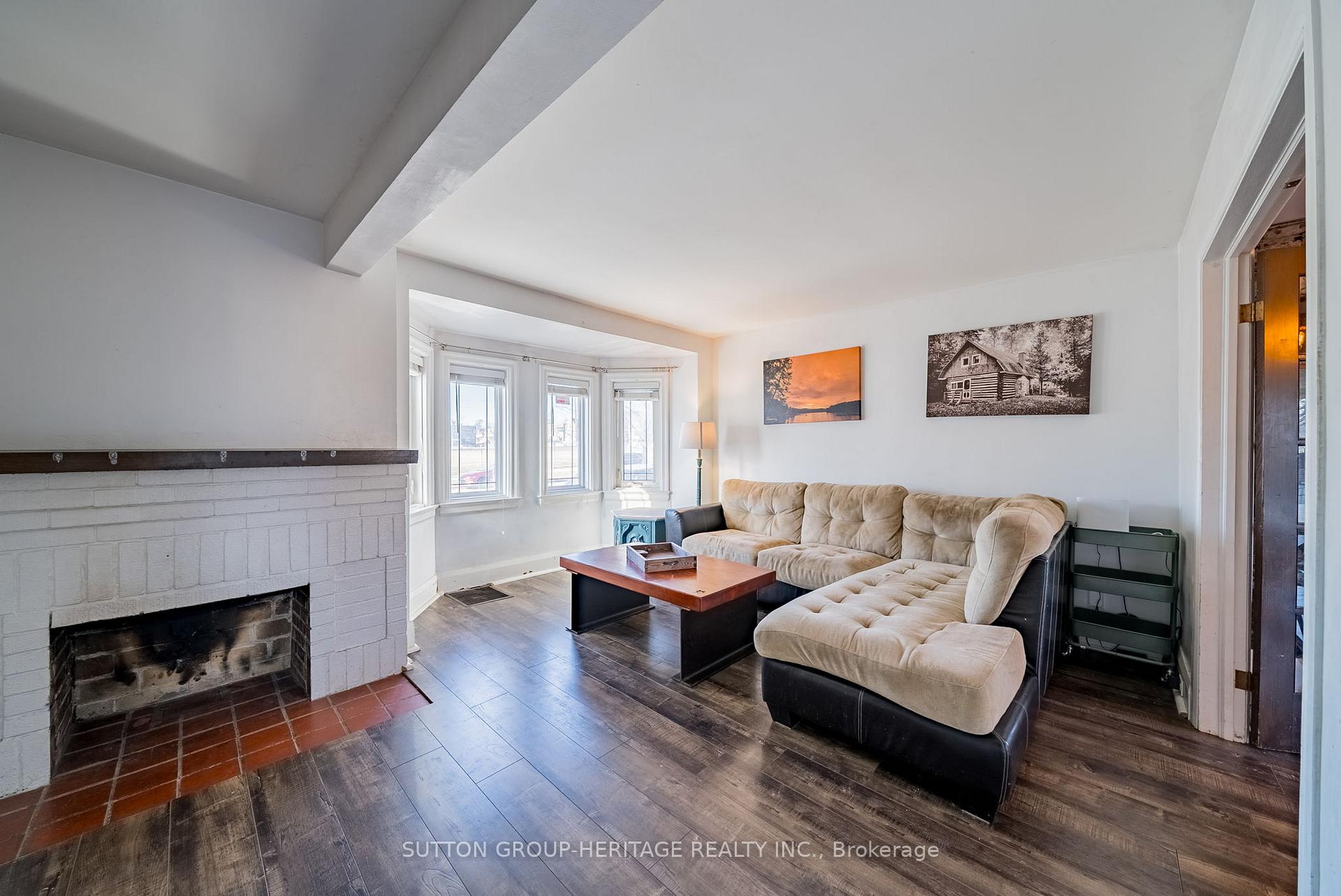 Photo 13 of 637 Masson Street, Oshawa, O'Neill — HOMEH