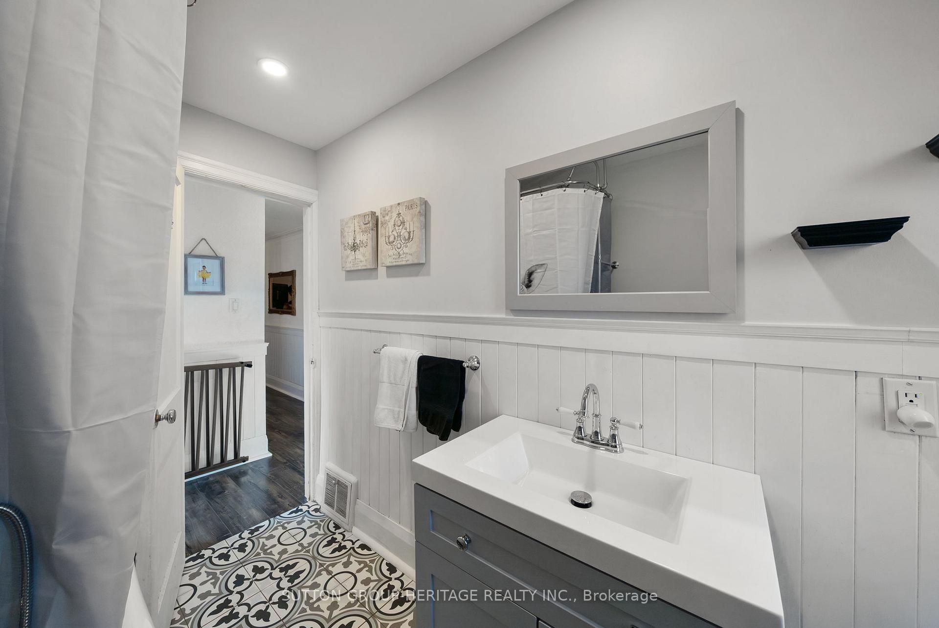 Photo 21 of 637 Masson Street, Oshawa, O'Neill — HOMEH
