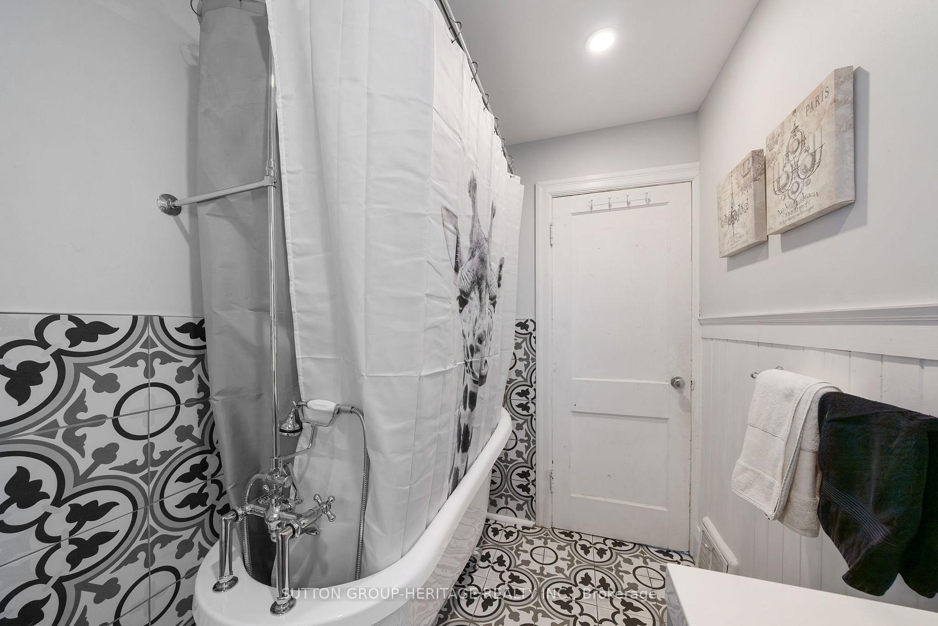 Photo 22 of 637 Masson Street, Oshawa, O'Neill — HOMEH