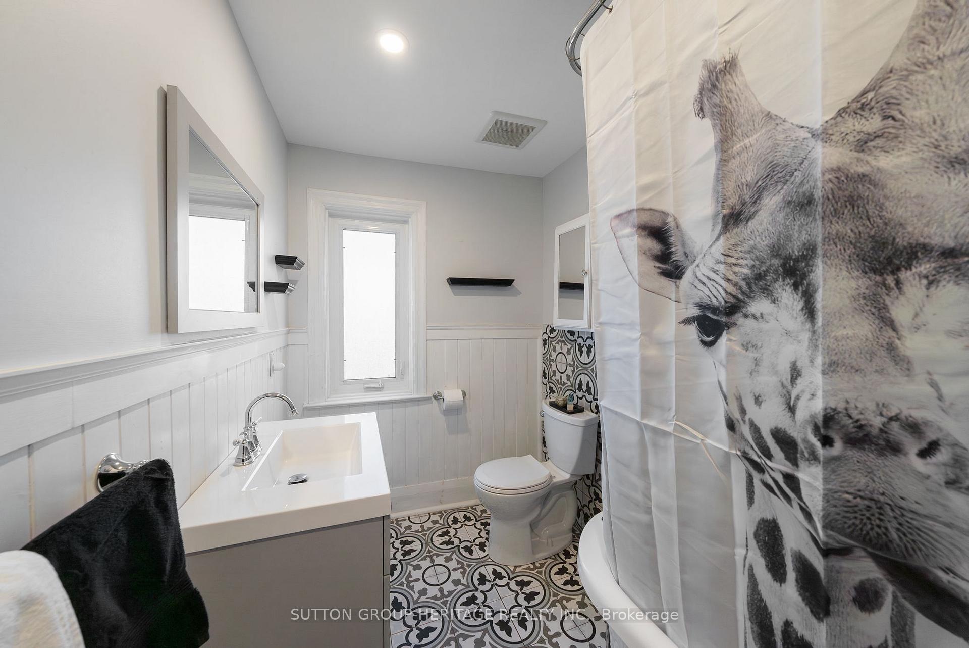 Photo 23 of 637 Masson Street, Oshawa, O'Neill — HOMEH