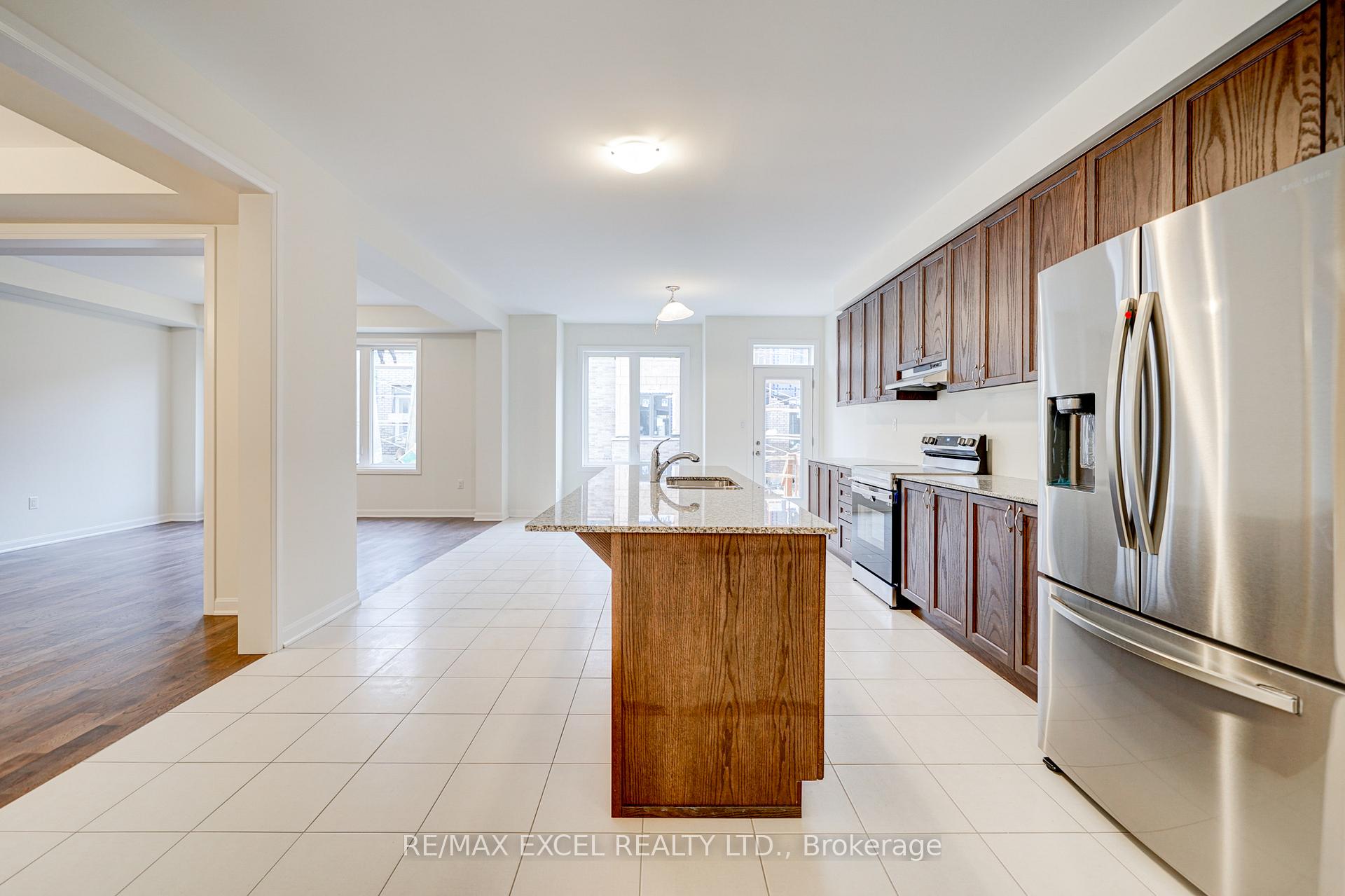Photo 7 of 1406 Longspur Trail, Pickering, Rural Pickering — HOMEH