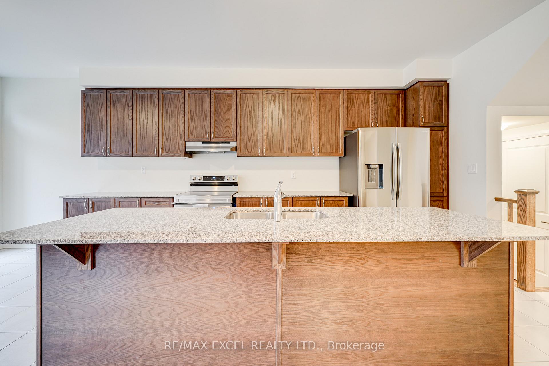 Photo 9 of 1406 Longspur Trail, Pickering, Rural Pickering — HOMEH