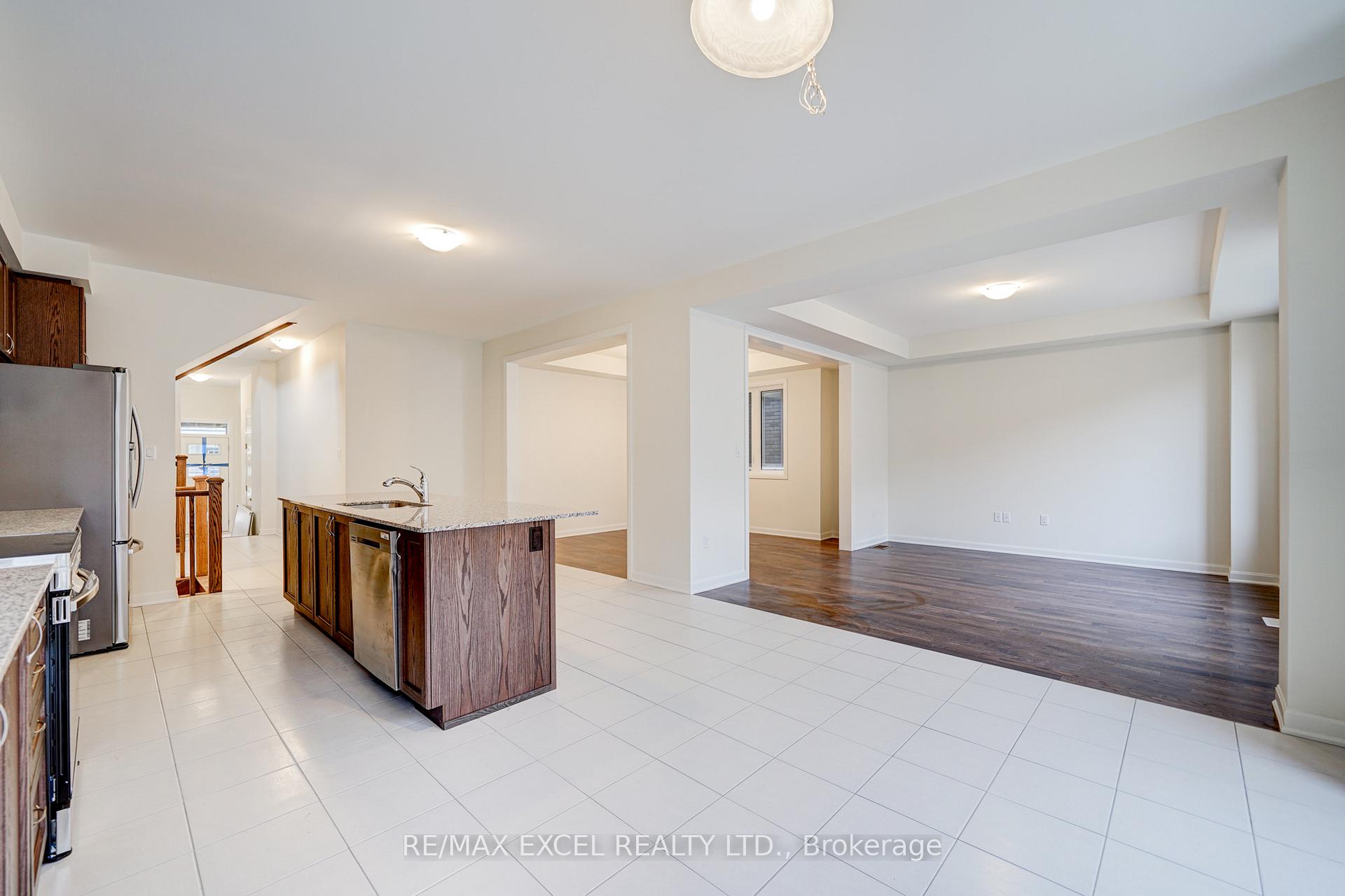 Photo 11 of 1406 Longspur Trail, Pickering, Rural Pickering — HOMEH