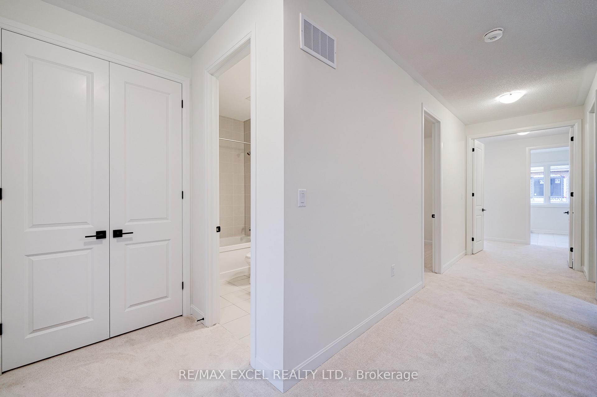Photo 21 of 1406 Longspur Trail, Pickering, Rural Pickering — HOMEH