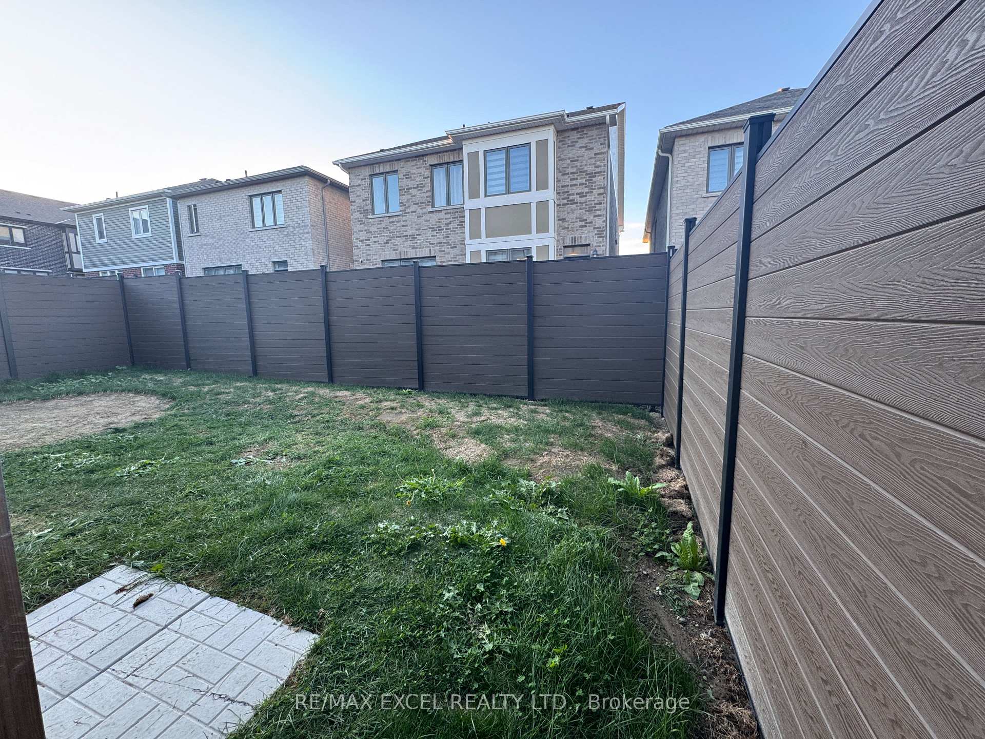 Photo 41 of 1406 Longspur Trail, Pickering, Rural Pickering — HOMEH