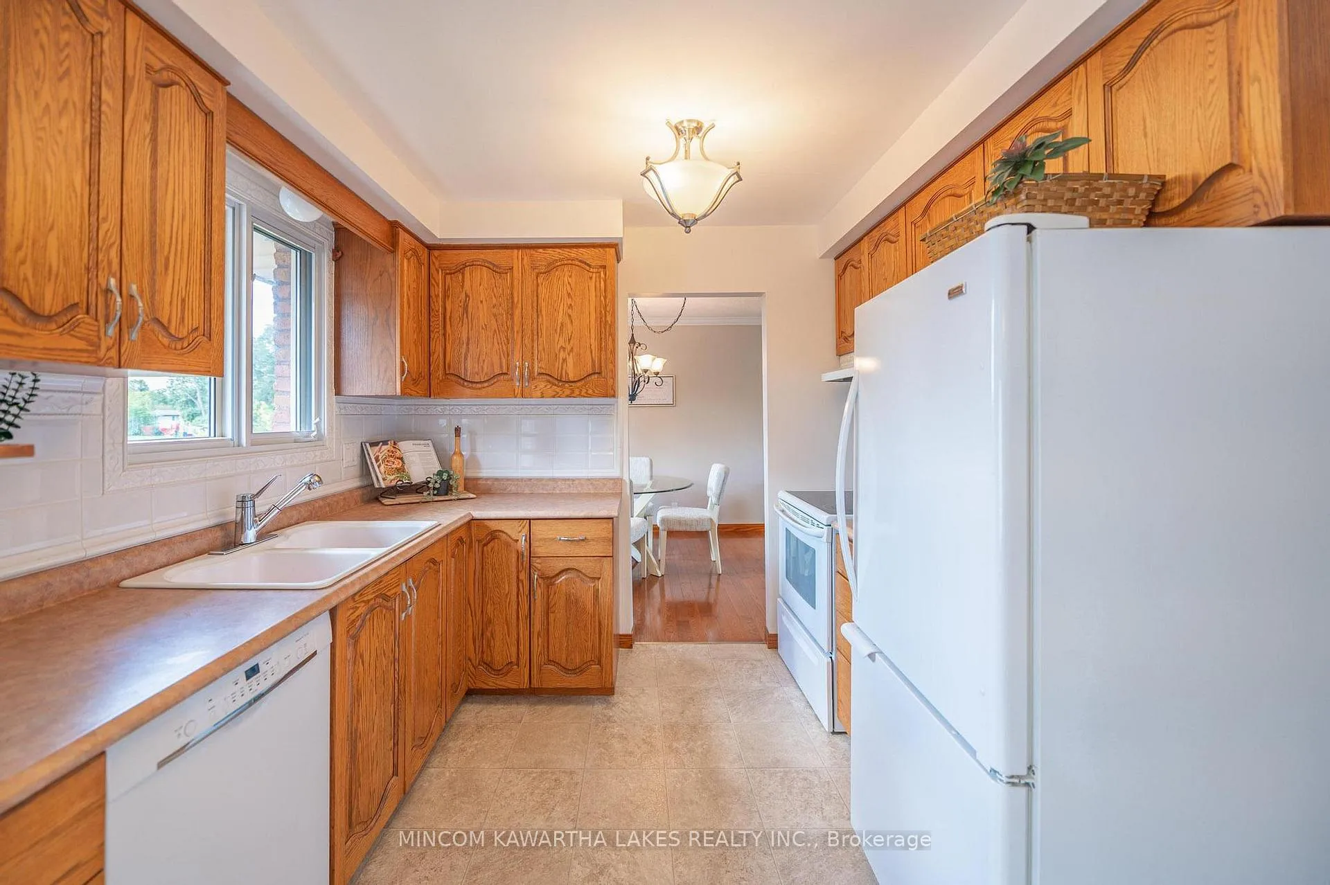 Photo 100 of 919 Sydenham Road, Peterborough, Ashburnham Ward 4 — HOMEH