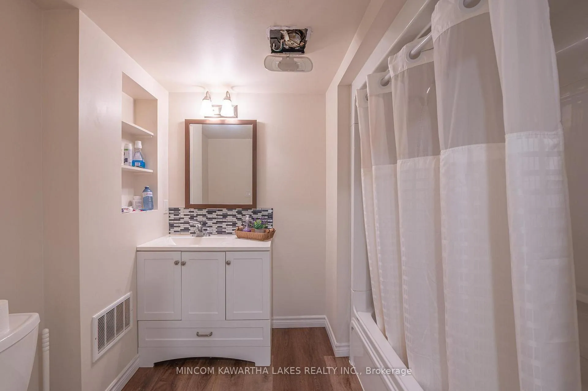 Photo 241 of 919 Sydenham Road, Peterborough, Ashburnham Ward 4 — HOMEH