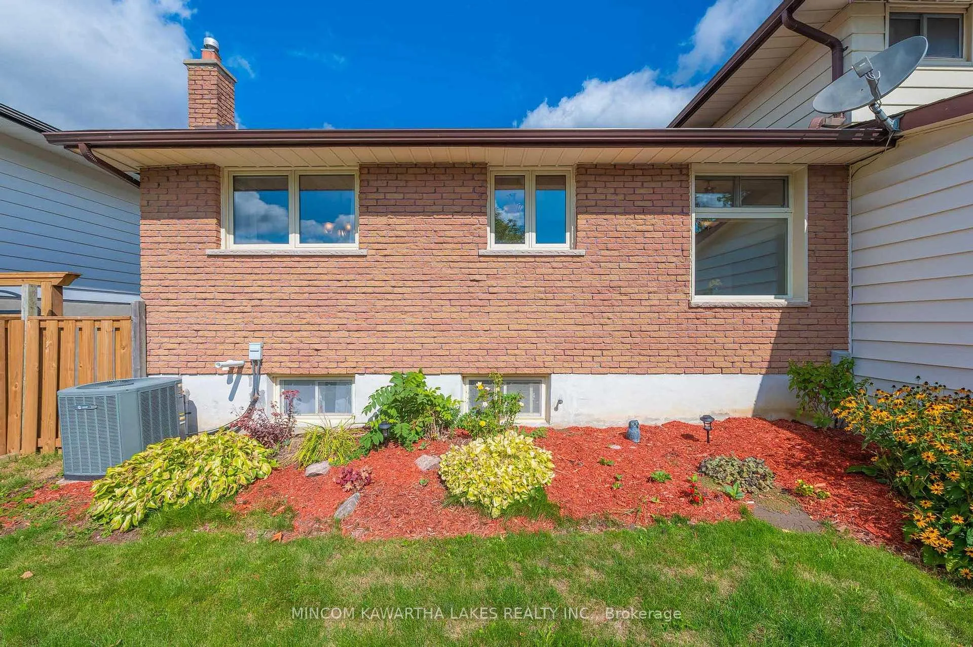Photo 300 of 919 Sydenham Road, Peterborough, Ashburnham Ward 4 — HOMEH
