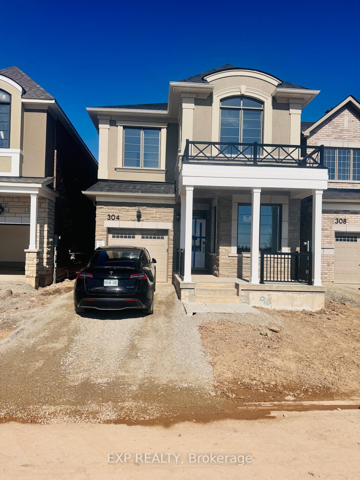 Photo 2 of 304 Marigold Court, Milton, Walker — HOMEH