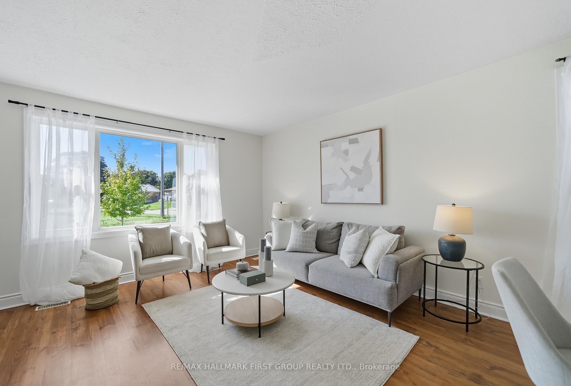 Photo 11 of 1425 Evangeline Drive, Oshawa, Lakeview — HOMEH