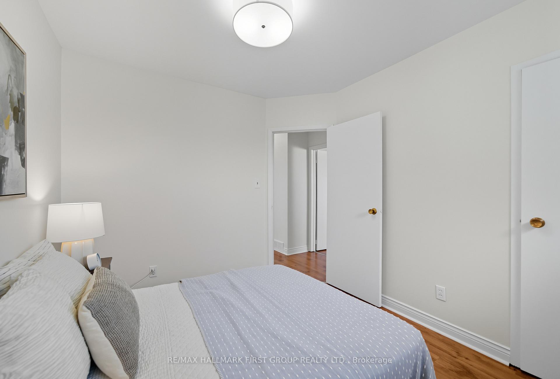 Photo 17 of 1425 Evangeline Drive, Oshawa, Lakeview — HOMEH