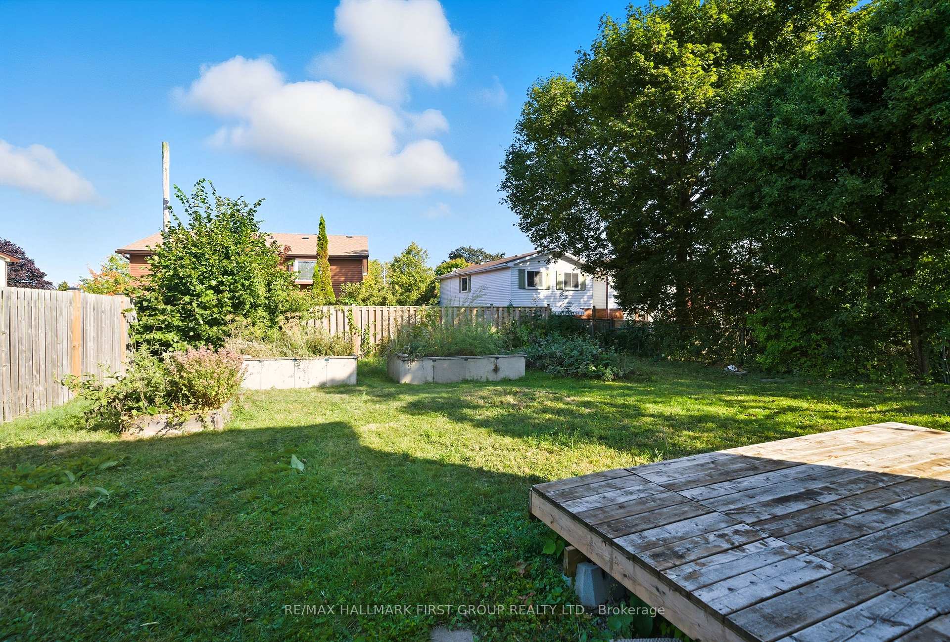 Photo 32 of 1425 Evangeline Drive, Oshawa, Lakeview — HOMEH