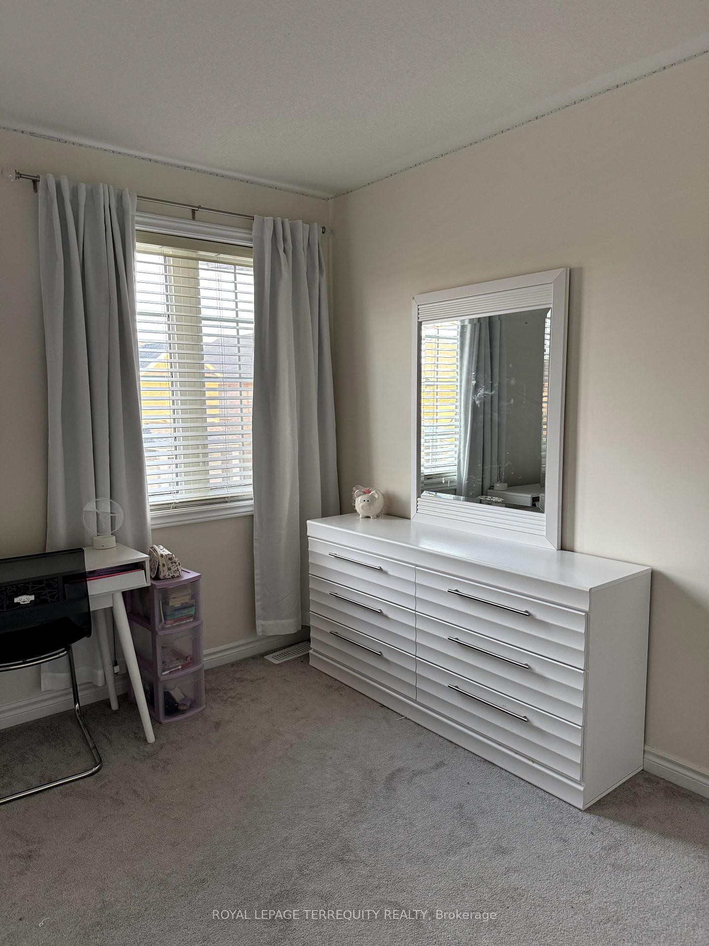 Photo 6 of 1094 Skyridge Boulevard, Pickering, Rural Pickering — HOMEH
