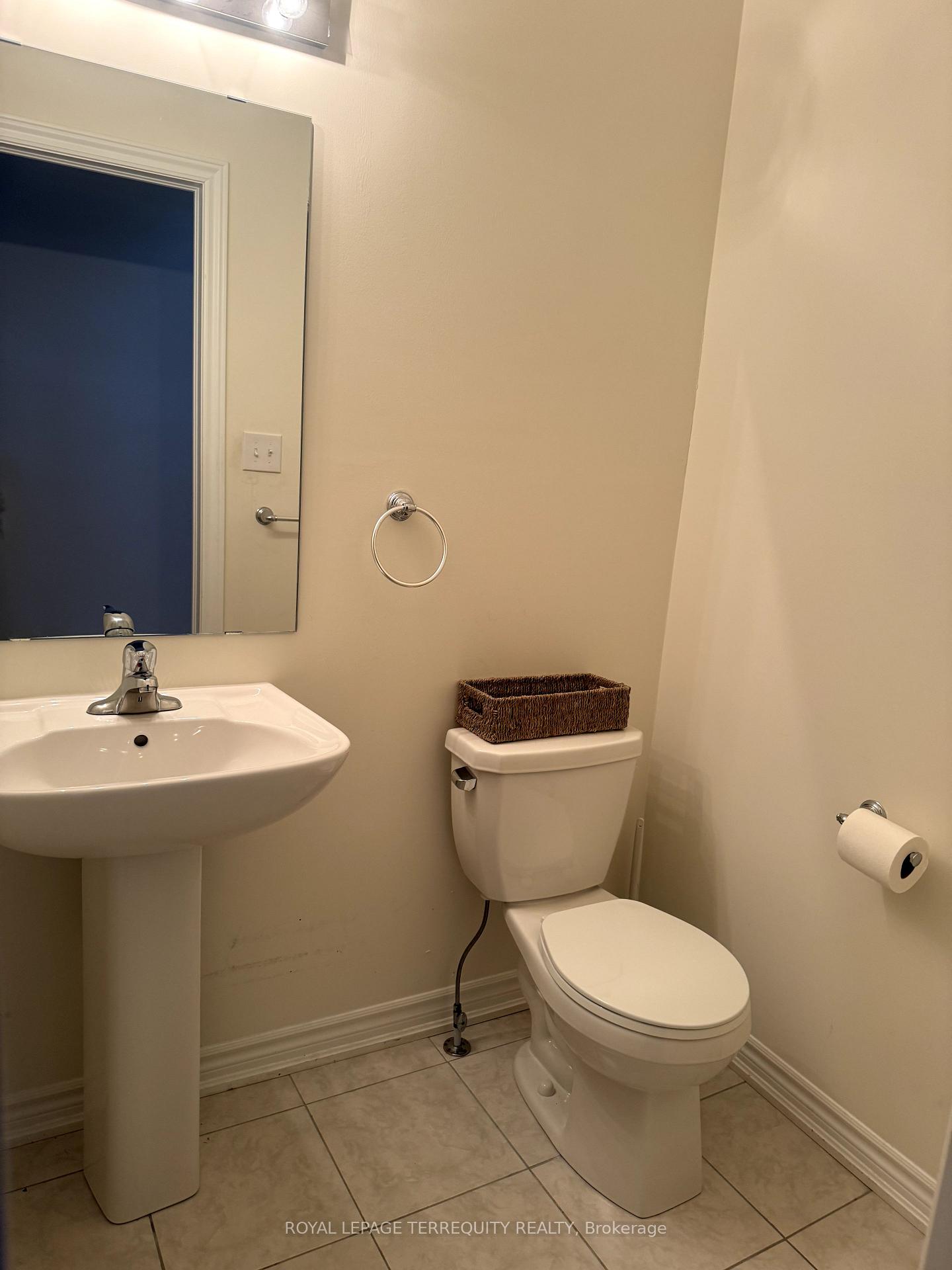 Photo 9 of 1094 Skyridge Boulevard, Pickering, Rural Pickering — HOMEH