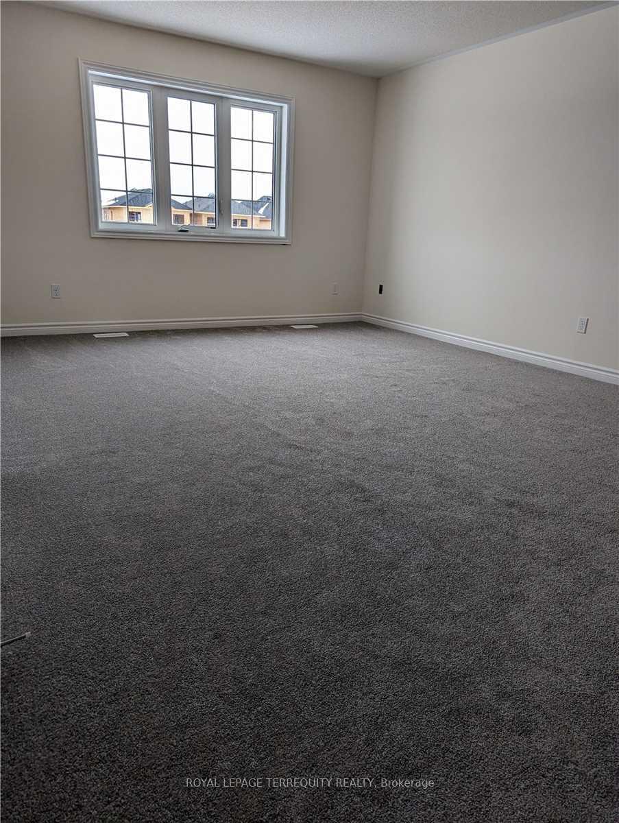 Photo 15 of 1094 Skyridge Boulevard, Pickering, Rural Pickering — HOMEH