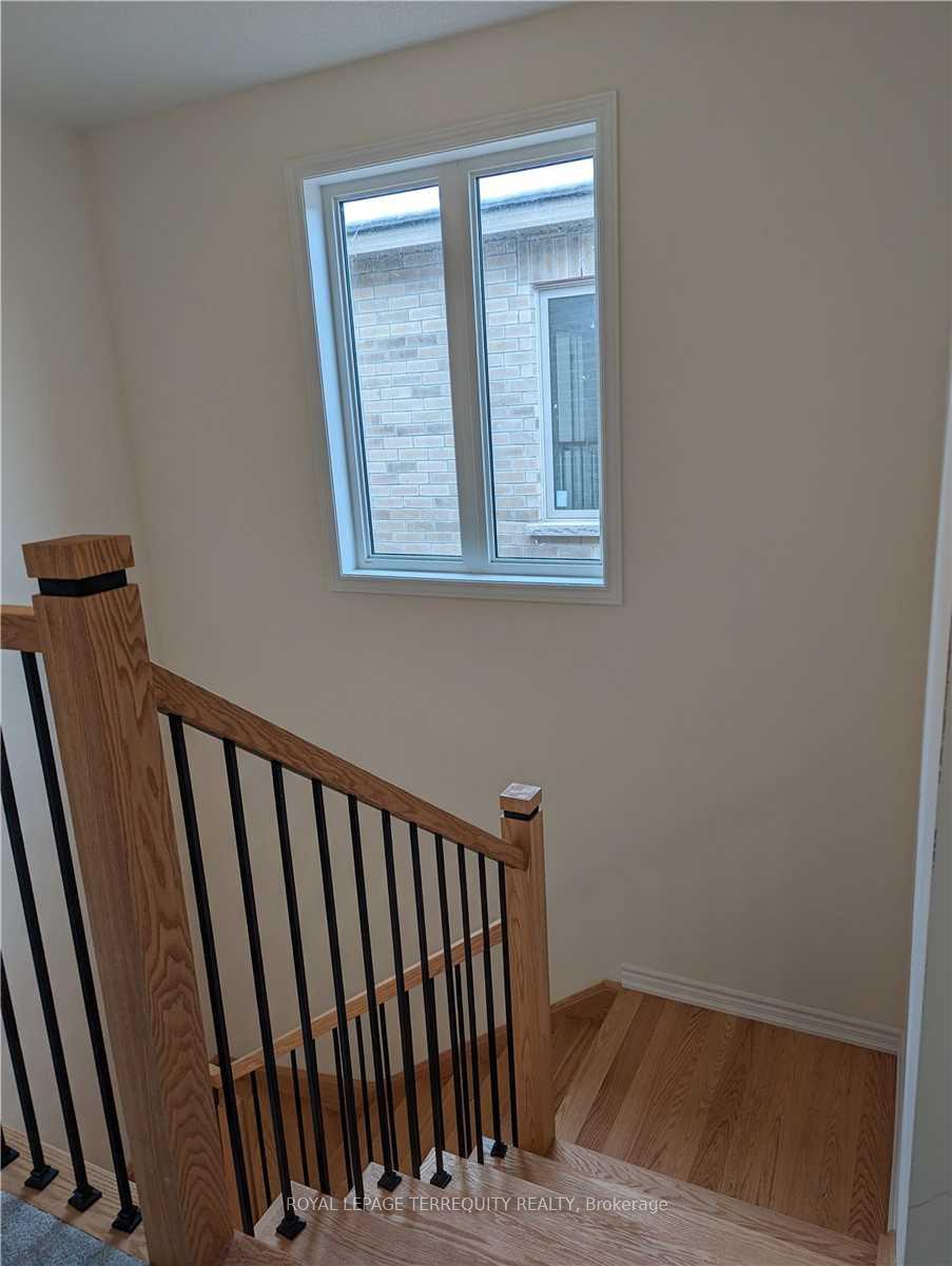 Photo 21 of 1094 Skyridge Boulevard, Pickering, Rural Pickering — HOMEH