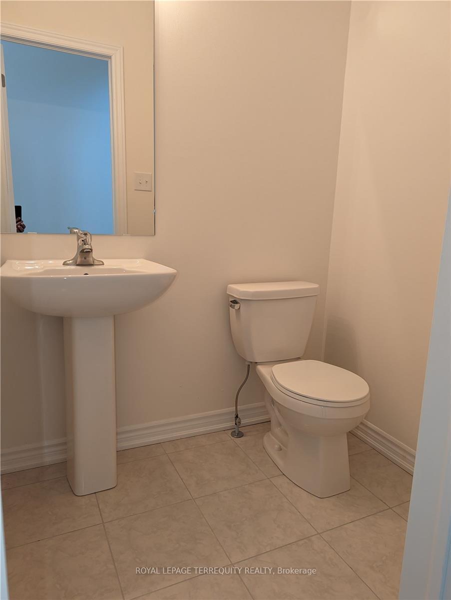 Photo 28 of 1094 Skyridge Boulevard, Pickering, Rural Pickering — HOMEH