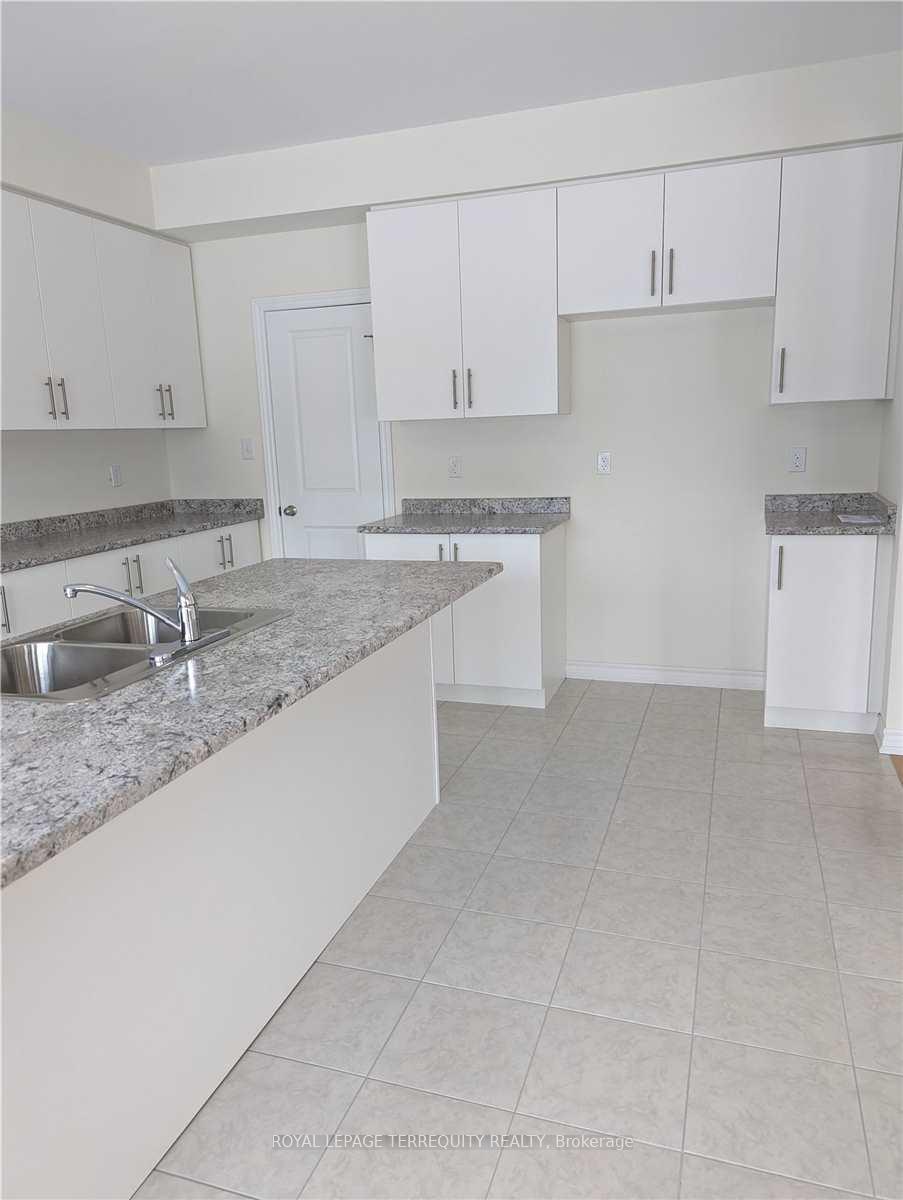 Photo 29 of 1094 Skyridge Boulevard, Pickering, Rural Pickering — HOMEH