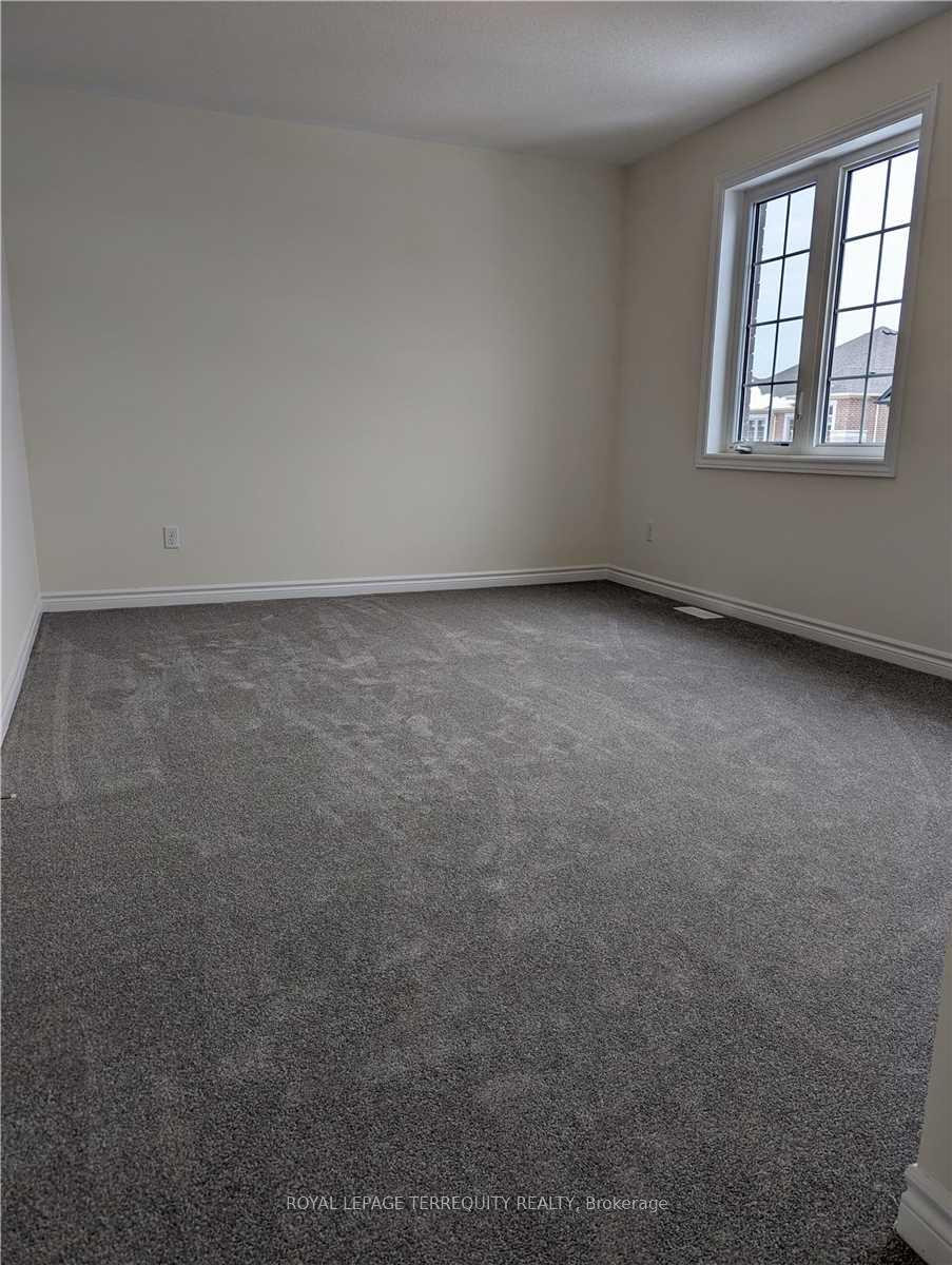 Photo 33 of 1094 Skyridge Boulevard, Pickering, Rural Pickering — HOMEH
