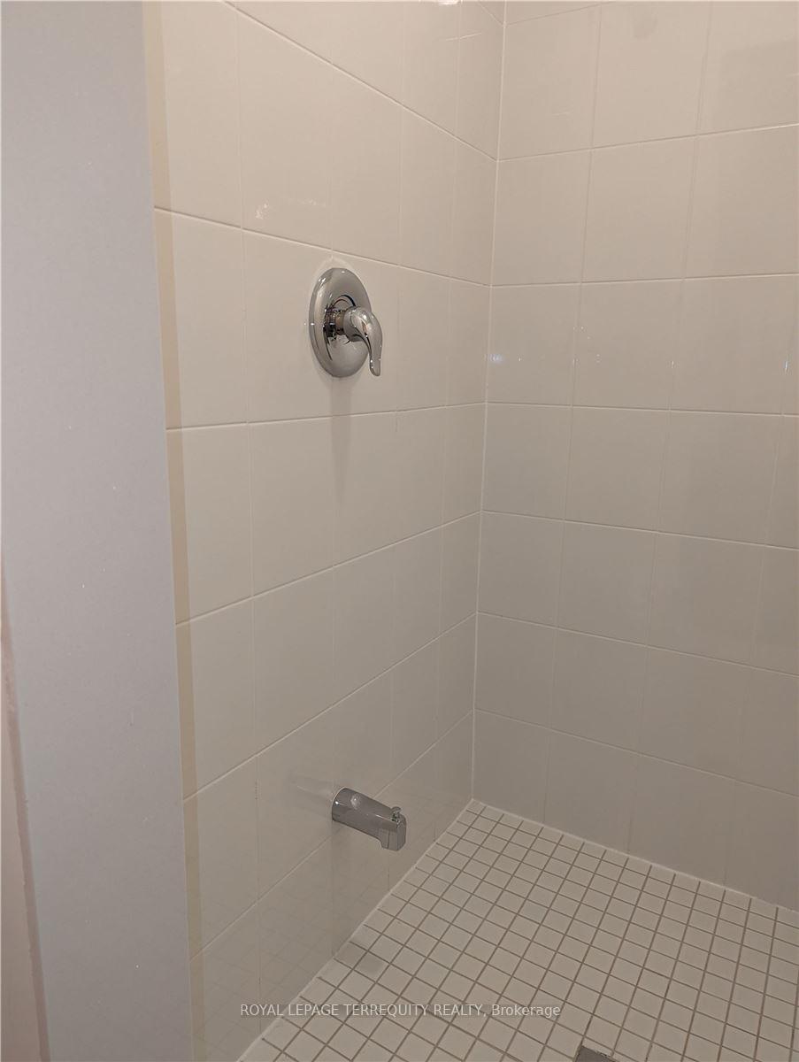 Photo 35 of 1094 Skyridge Boulevard, Pickering, Rural Pickering — HOMEH